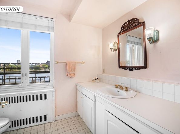33 East End Avenue 3AB, New York NY 10028