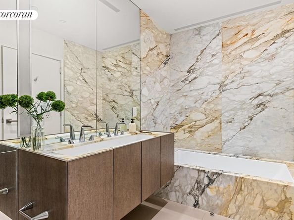 121 East 22nd Street N402, New York NY 10010