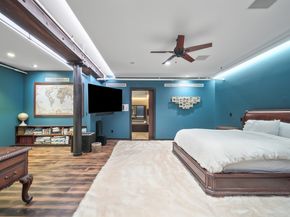 345 West 13th Street 2E, New York NY 10014