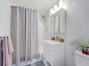 27-34 27th Street 1B, Queens NY 11102