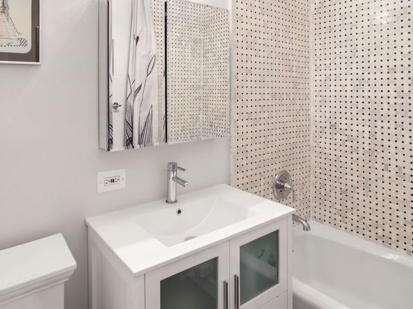 44 West 62nd Street 2F, New York NY 10023