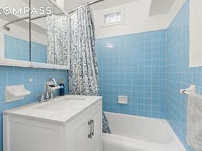 46-01 39th Avenue 509, Queens NY 11104
