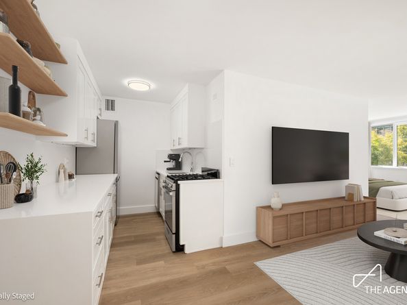 333 East 14th Street 2G, New York NY 10003