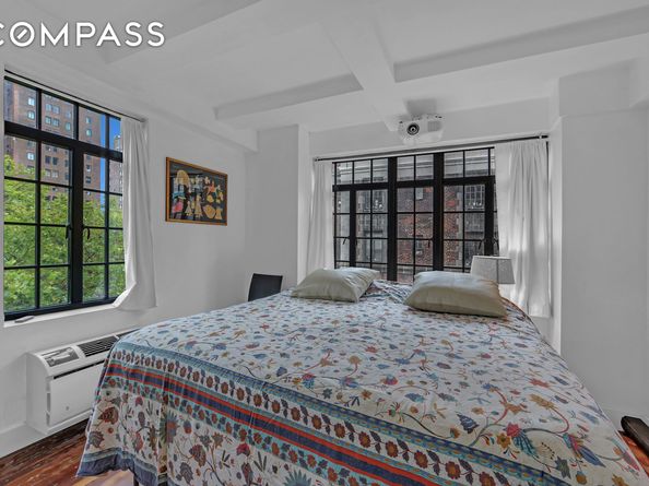 320 East 42nd Street 918, New York NY 10017