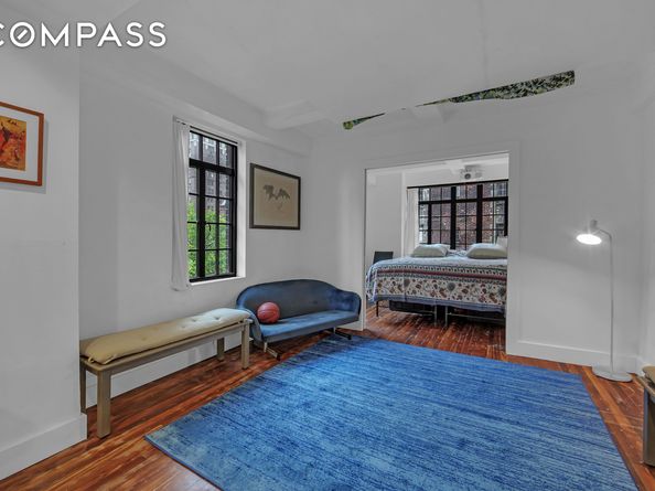 320 East 42nd Street 918, New York NY 10017