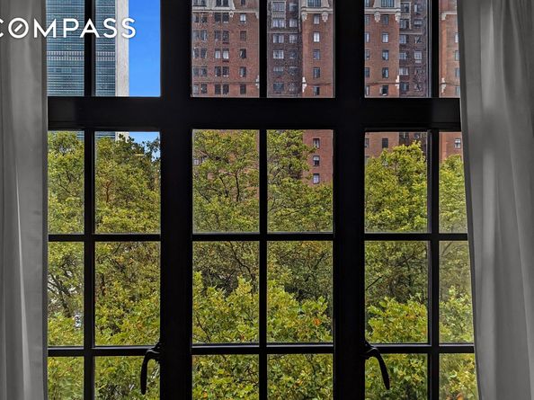 320 East 42nd Street 918, New York NY 10017