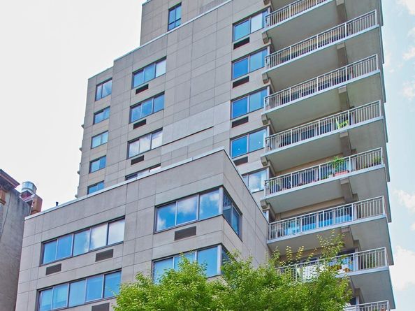 240 East 10th Street 8A, New York NY 10003