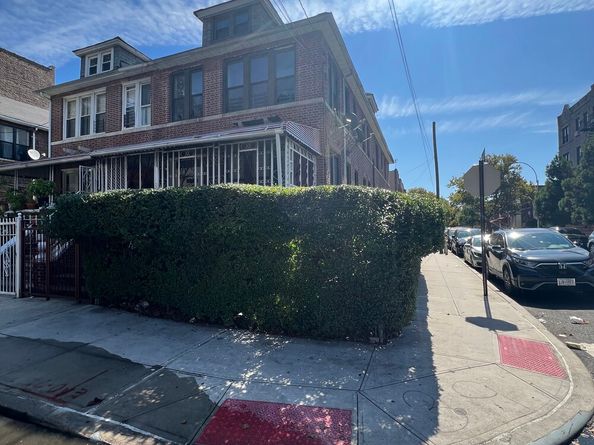 1040 Willmohr Street, Brooklyn NY 11212