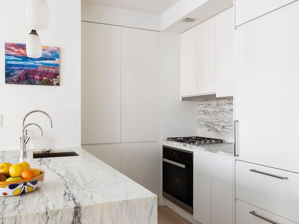 315 West 99th Street 5A, New York NY 10025