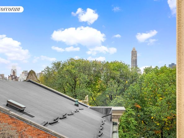 18 West 70th Street 8C, New York NY 10023