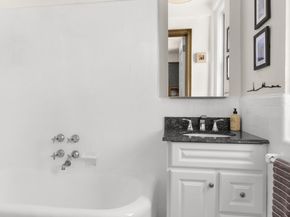 333 East 53rd Street 10C, New York NY 10022