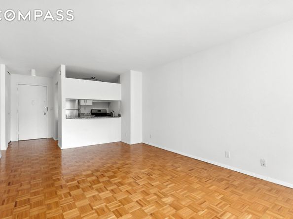 1 Irving Place U10C, New York NY 10003