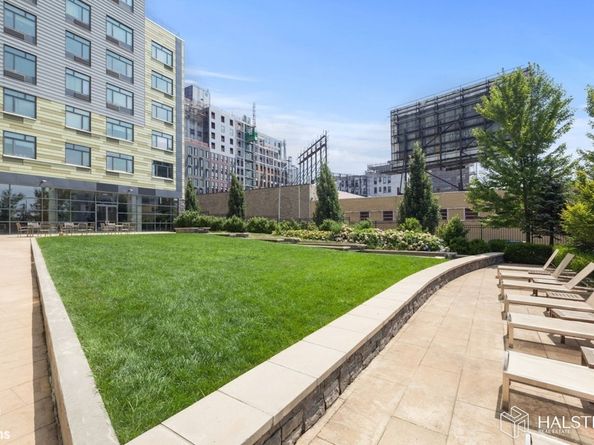 11-02 49th Avenue 8A, Queens NY 11101