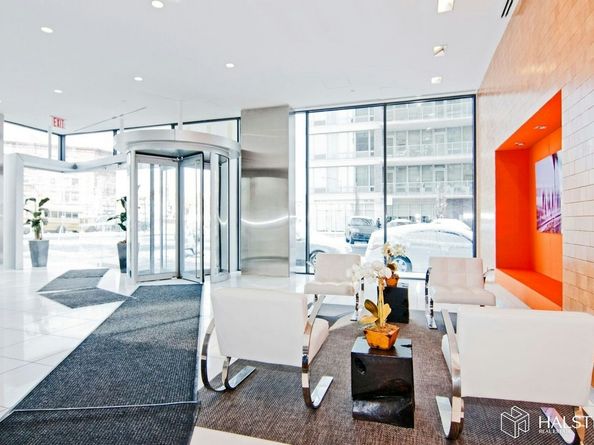 11-02 49th Avenue 8A, Queens NY 11101