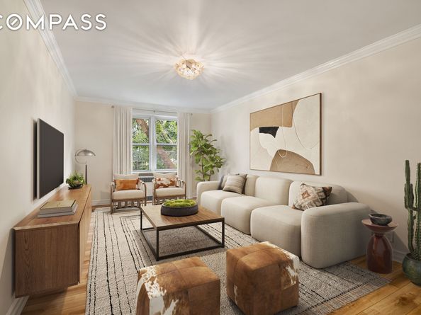 305 West 52nd Street 2J, New York NY 10019