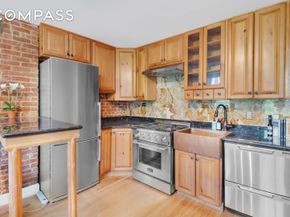 220 East 82nd Street 4RW, New York NY 10028