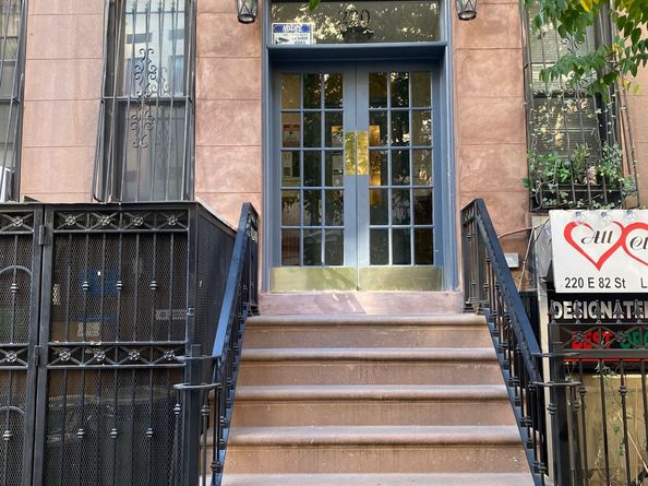 220 East 82nd Street 4RW, New York NY 10028