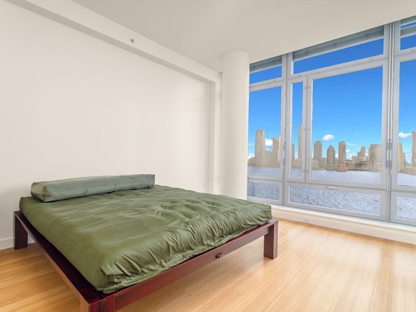 2 River Terrace 15T, New York NY 10282