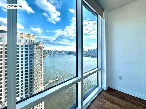 21 India Street 36D, Brooklyn NY 11222