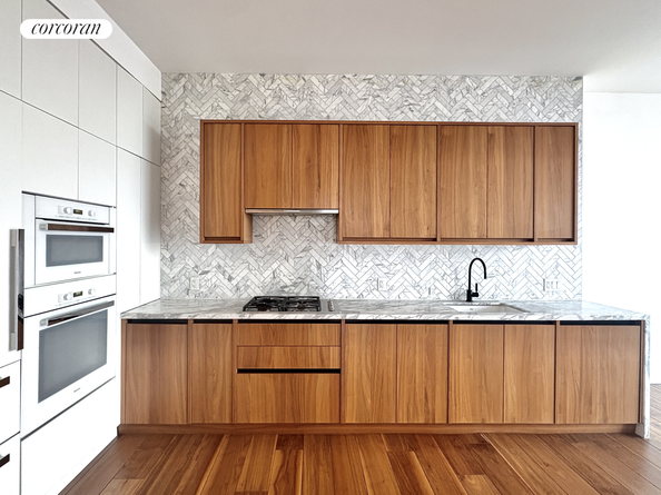 21 India Street 36D, Brooklyn NY 11222