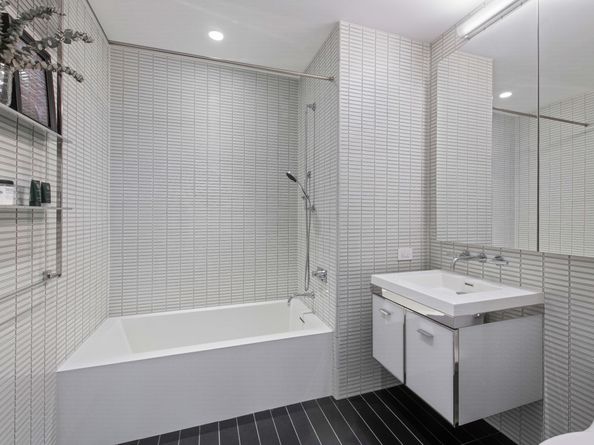 252 South Street 25D, New York NY 10002