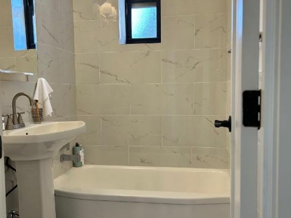 269 Bennett Avenue 3B, New York NY 10040