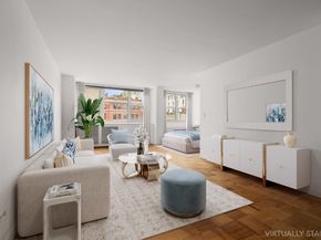 77 7th Avenue 9T, New York NY 10011