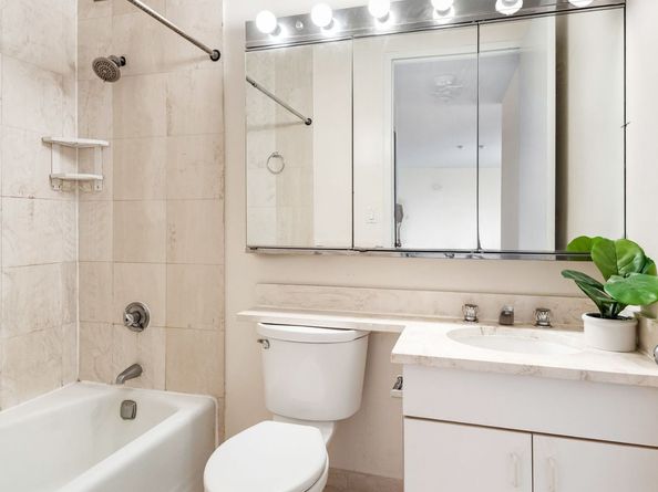 250 South End Avenue 3F, New York NY 10280