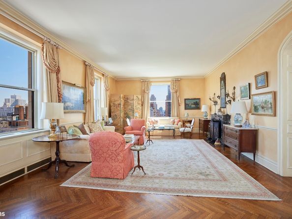 550 Park Avenue 16C, New York NY 10065