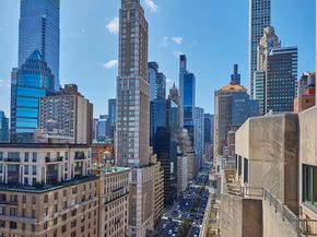 550 Park Avenue 16C, New York NY 10065
