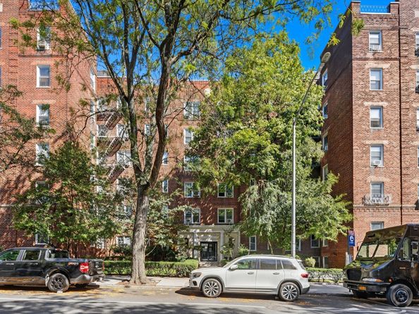 68-63 108th Street 3J, Queens NY 11375