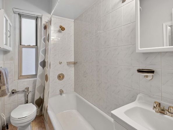 68-63 108th Street 3J, Queens NY 11375