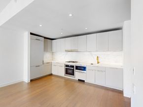 305 East 51st Street RU5A, New York NY 10022