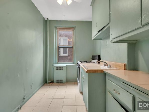 3321 Bruckner Boulevard 2D, Bronx NY 10461