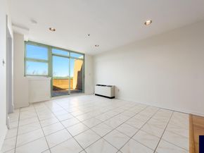 19-19 24th Avenue L607, Queens NY 11102