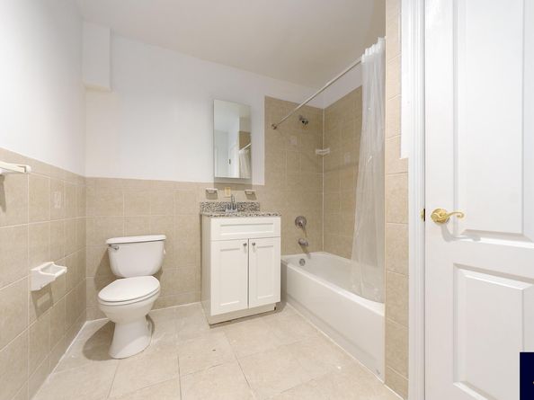 19-19 24th Avenue L607, Queens NY 11102