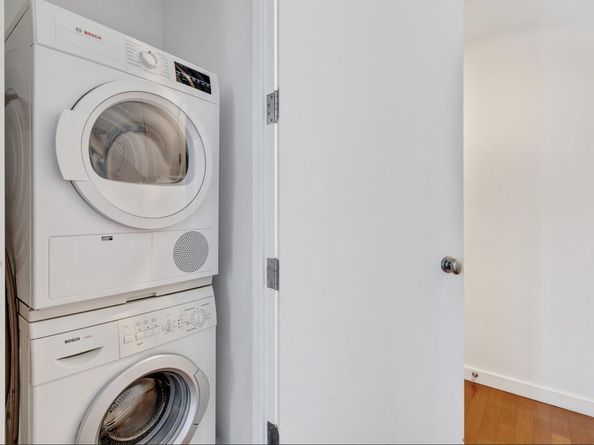 1600 Broadway 17E, New York NY 10019