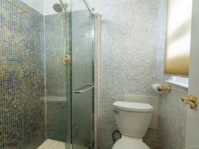 244-19 Grand Central Parkway, Queens NY 11362