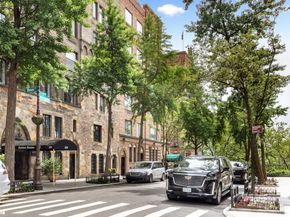 433 East 51st Street 2F, New York NY 10022