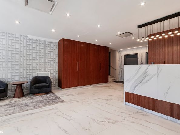 430 West 34th Street 15E, New York NY 10001