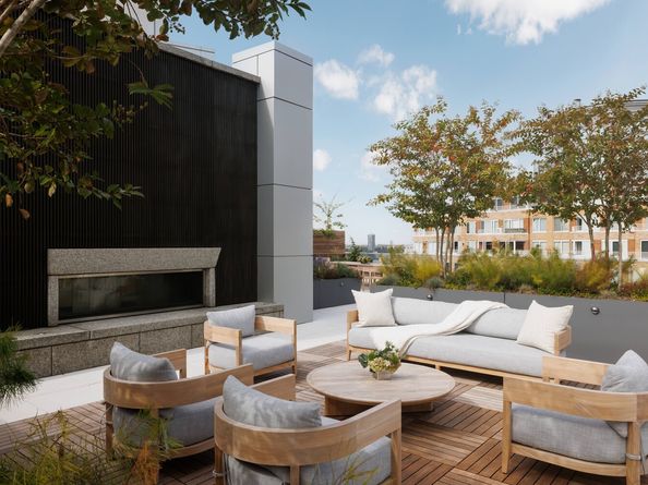 212 West 72nd Street 8A, New York NY 10023