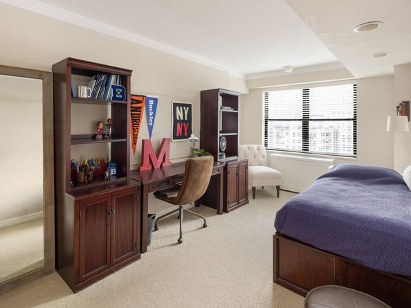 200 East 74th Street 21A, New York NY 10021