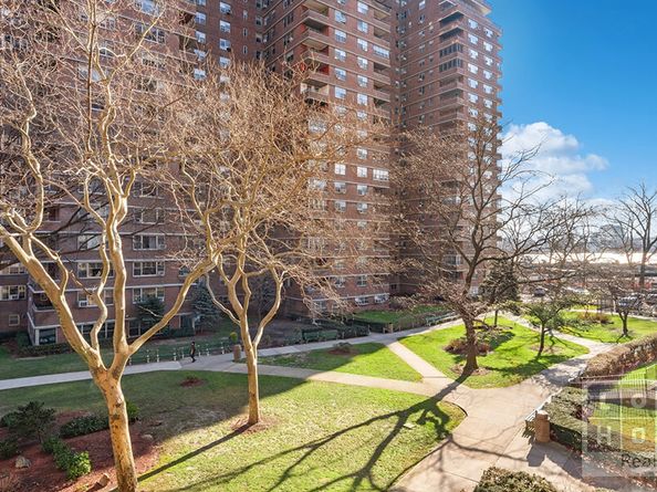 575 Grand Street E202, New York NY 10002