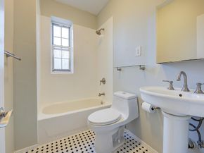 79-15 35th Avenue 5A, Queens NY 11372