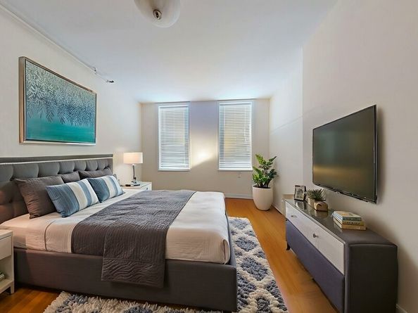 45-44 Vernon Boulevard, Queens NY 11101