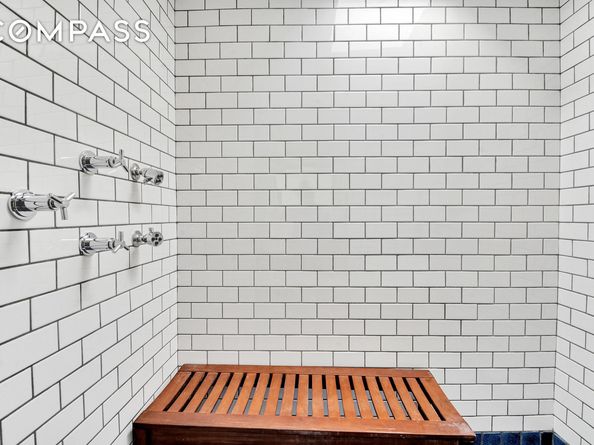 10 Carroll Street, Brooklyn NY 11231