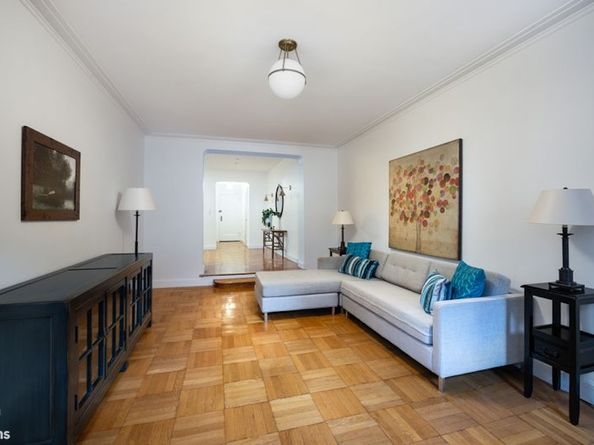 349 East 49th Street 3T, New York NY 10017
