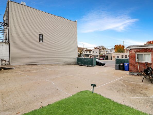 59-69 59th Street, Queens NY 11378