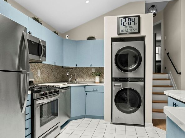 143 Bay Ridge Parkway 3, Brooklyn NY 11209