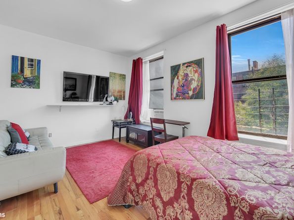 152 West 121st Street, New York NY 10027